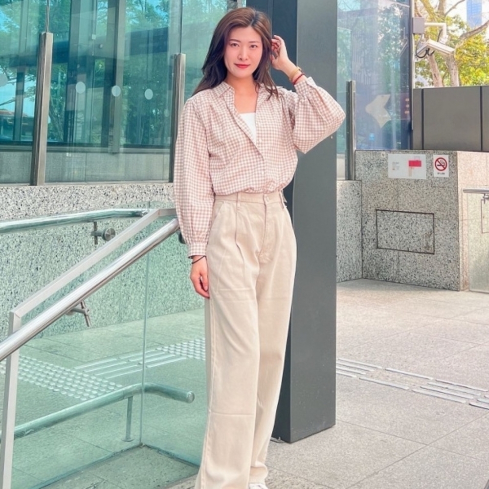 Uniqlo Drapey Denim Pleated Pants - Picture 3 of 9